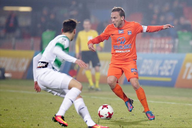 赖于控球过 赖于控球过